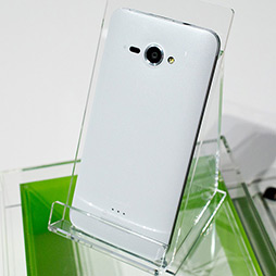 画像ギャラリー No.008のサムネイル画像 / HTC,12月上旬発売予定となる「HTC J butterfly」のプレスイベントを開催。使いやすさを追求したハイエンド端末