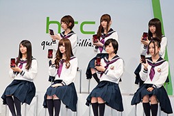 画像ギャラリー No.021のサムネイル画像 / HTC,12月上旬発売予定となる「HTC J butterfly」のプレスイベントを開催。使いやすさを追求したハイエンド端末