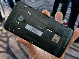 ���������꡼ No.007�Υ���ͥ������ / KDDI��2013ǯ�ƥ��ޥۡ���4������ݡ��ȡ�Xperia UL�Υ٥���ޡ����ƥ��ȷ�̤����