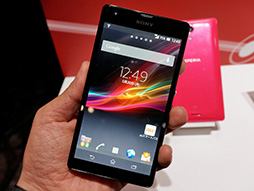 ���������꡼ No.013�Υ���ͥ������ / KDDI��2013ǯ�ƥ��ޥۡ���4������ݡ��ȡ�Xperia UL�Υ٥���ޡ����ƥ��ȷ�̤����