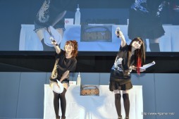 画像ギャラリー No.003のサムネイル画像 / 日笠陽子さんと喜多村英梨さんによる「モンハンラジオ カプコン放送局」の公開録音,「バイオハザード6」「アイルーでパズルー」のステージをレポート