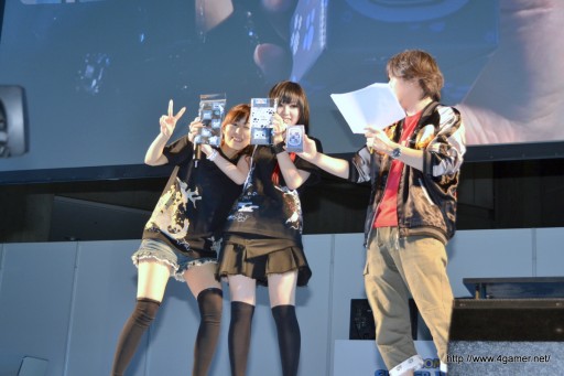 画像ギャラリー No.017のサムネイル画像 / 日笠陽子さんと喜多村英梨さんによる「モンハンラジオ カプコン放送局」の公開録音,「バイオハザード6」「アイルーでパズルー」のステージをレポート