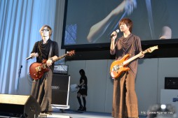 画像ギャラリー No.023のサムネイル画像 / 日笠陽子さんと喜多村英梨さんによる「モンハンラジオ カプコン放送局」の公開録音,「バイオハザード6」「アイルーでパズルー」のステージをレポート