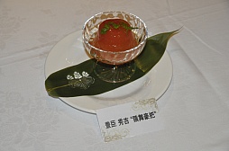 画像ギャラリー No.013のサムネイル画像 / カプコンバーのグランドメニューが7月19日にリニューアル。「アイルーでパズルー」のゲーム大会も行われた試食会をレポート