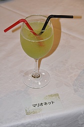 画像ギャラリー No.022のサムネイル画像 / カプコンバーのグランドメニューが7月19日にリニューアル。「アイルーでパズルー」のゲーム大会も行われた試食会をレポート