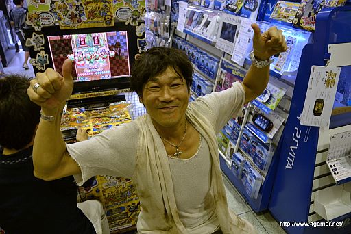 ���������꡼ No.007�Υ���ͥ������ / �֥����롼�ǥѥ��롼���з褬�Ԥ�줿�����ॺ�ޡ���Ǥ�ŹƬ�θ�����ݡ��ȡ��֥ϥ��Ȥ��פ˽б�Ǥ��뤫�⤷��ʤ�ŹƬ�θ����8��7��������Ǽ»� 