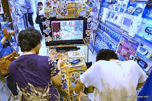 ���������꡼ No.015�Υ���ͥ������ / �֥����롼�ǥѥ��롼���з褬�Ԥ�줿�����ॺ�ޡ���Ǥ�ŹƬ�θ�����ݡ��ȡ��֥ϥ��Ȥ��פ˽б�Ǥ��뤫�⤷��ʤ�ŹƬ�θ����8��7��������Ǽ»� 