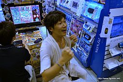 ���������꡼ No.021�Υ���ͥ������ / �֥����롼�ǥѥ��롼���з褬�Ԥ�줿�����ॺ�ޡ���Ǥ�ŹƬ�θ�����ݡ��ȡ��֥ϥ��Ȥ��פ˽б�Ǥ��뤫�⤷��ʤ�ŹƬ�θ����8��7��������Ǽ»� 