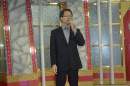 画像ギャラリー No.033のサムネイル画像 / ヴィクトリースパークに「未来日記」と「輪廻のラグランジェ」「這いよれ!ニャル子さん」の参戦が決定。ブシロード戦略発表会2012(初夏)レポート