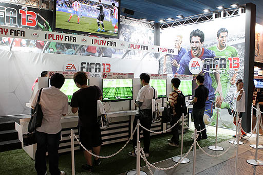 TGS 2012Ϻ٤ΡFIFA 13פǤϡͽۤ⤷ʤȤ롣͵꡼κǿϡͽ¬Բǽʥå򤵤ɵ