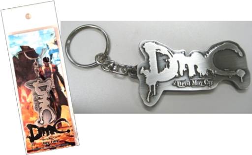 画像ギャラリー No.005のサムネイル画像 / 「DmC Devil May Cry」仕様のPS3用スキンシールやタペストリーなどが登場