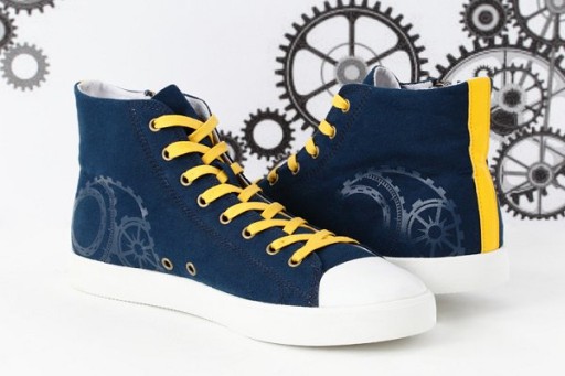 画像集#001のサムネイル/「テイルズ オブ エクシリア2」のルドガーをイメージしたコラボスニーカーが登場