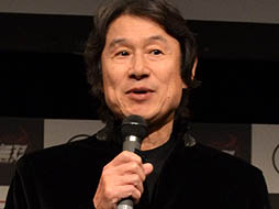 画像ギャラリー No.001のサムネイル画像 / 「真・北斗無双」完成発表会の模様をレポート。原作者の原 哲夫氏や,V6の坂本昌行さん,長野 博さん,井ノ原快彦さんもゲストとして登場