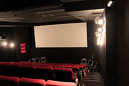 画像ギャラリー No.007のサムネイル画像 / 「シャイニーフェスタ 新作アニメ プレミアム先行上映会」が徳島のマチ★アソビ Vol.9で開催。上映されたアニメは,どのバージョンのものだったのか