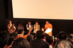 画像ギャラリー No.010のサムネイル画像 / 「シャイニーフェスタ 新作アニメ プレミアム先行上映会」が徳島のマチ★アソビ Vol.9で開催。上映されたアニメは,どのバージョンのものだったのか