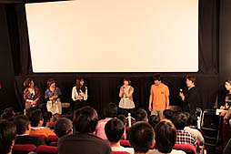 画像ギャラリー No.014のサムネイル画像 / 「シャイニーフェスタ 新作アニメ プレミアム先行上映会」が徳島のマチ★アソビ Vol.9で開催。上映されたアニメは,どのバージョンのものだったのか