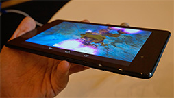 画像ギャラリー No.002のサムネイル画像 / 日本でもついに発売となる「Nexus 7(2013)」ファーストインプレッション。気になる性能もチェックしてきた
