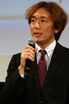 ���������꡼ No.003�Υ���ͥ������ / ����ֿ��ͤȱ�̿��̿�Υѥ�ɥ����פ����ή�Ԥ���ױǲ貽�ޤǡ�20��ǯ��ޤ������ܰ쥽�եȥ�������¿�ͤʥ����󥸤�Ǥ�������ե���󥹤��ݡ���