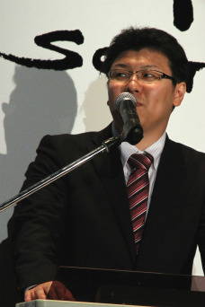 ���������꡼ No.020�Υ���ͥ������ / ����ֿ��ͤȱ�̿��̿�Υѥ�ɥ����פ����ή�Ԥ���ױǲ貽�ޤǡ�20��ǯ��ޤ������ܰ쥽�եȥ�������¿�ͤʥ����󥸤�Ǥ�������ե���󥹤��ݡ���