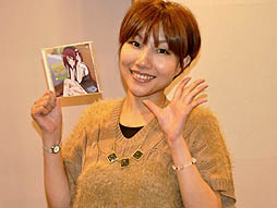 画像ギャラリー No.005のサムネイル画像 / Xbox 360向け「マジてん 〜マジで天使を作ってみた〜」の主題歌,「ミラクルエール!」は2012年10月24日に発売。歌手/声優の長谷川明子さんに楽曲の魅力や収録のエピソードなどを聞いた