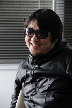 画像ギャラリー No.026のサムネイル画像 / 最新作「BLAZBLUE CHRONOPHANTASMA」で,アークシステムワークスは何を目指すのか。稼働初日の秋葉原で森Pに聞いてみた