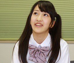 画像ギャラリー No.011のサムネイル画像 / 「メガミエンゲイジ!」のPVでコラボしたアイドルカレッジから,平成8年生まれの女の子達が編集部を訪問。とりあえずいろいろ聞いてみた