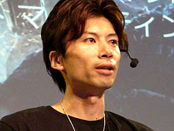 画像ギャラリー No.006のサムネイル画像 / 最新タイトルの情報を開発者自らが語る。「Xbox 360『大』感謝祭 2012 夏」で行われた「怒首領蜂最大往生」「Halo 4」のステージをレポート