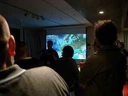 ꡼ No.040 | Paradox InteractiveܼιԵեߡƥ󥰤˻äơMarch of the EaglesסCrusader Kings IIפʤɤγȯԤCEOˡäʹ