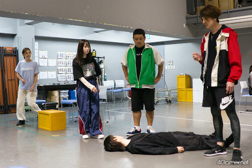 画像ギャラリー No.005のサムネイル画像 / “我孫子武丸からの新たな挑戦状”を受けて立つキャスト陣の意気込みは? 舞台「かまいたちの夜 〜THE LIVE〜」稽古場レポート