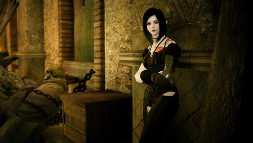 画像ギャラリー No.004のサムネイル画像 / 「黒い砂漠」運営プロデューサーが賞状と称号を持って編集部にやってきた。4Gamer作成のダークナイトは「きれいなお姉様で賞」を獲得