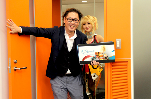 画像ギャラリー No.002のサムネイル画像 / 「黒い砂漠」の新クラス「ミスティック」が編集部に来訪。彼女に見惚れるプロデューサーがこぼした2018年のロードマップを紹介