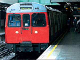 イギリス・ロンドンの「サークルライン」を再現するトレインシム