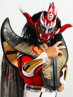 画像ギャラリー No.003のサムネイル画像 / 「キング オブ プロレスリング」第15弾発売記念に獣神サンダー・ライガー選手のイベント開催