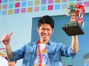 ��ˮ������Ρ�MOMENT RING��EXPERT�ǽ鸫�ե륳��ã���Ԥ⸽��롣����1�̤κ¤򤫤����֥����ե����������׷辡���٥�Ȥ��ݡ���