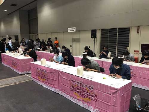 ���������꡼ No.006�Υ���ͥ������ / �֥�֥饤�֡������ե����ס�4��1���˹Ԥ�줿�ꥢ�륤�٥�ȤΥ�ݡ��Ȥ�����