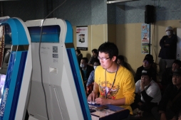 画像集#010のサムネイル/エクサムファンが集結。「アルカナハート3 LOVE MAX!!!!!」などの公式大会「エクサムカップ2014」の模様をお届け