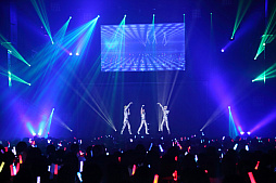 画像ギャラリー No.034のサムネイル画像 / 「ときレス」初のオールスタンディングライブ「3 Majesty × X.I.P. LIVE -Triple Road/TRICK★STER- in ARIAKE」の第3部をレポート