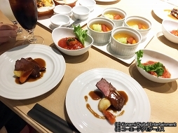 ���������꡼ No.033�Υ���ͥ������ / ��������о줷�����Υ�˥塼�����٤���֤Ȥ��᤭�쥹�ȥ��������ס�KOEITECMO  CAFE��DINING�ե��ȥ�ݡ��Ȥ��Ϥ�