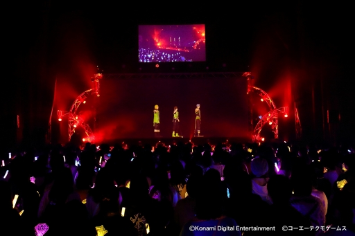 画像集 No.001のサムネイル画像 / 「3 Majesty × X.I.P. LIVE −5th Anniversary Tour in Sanrio Puroland−」。音羽慎之介と神崎 透がメインのシナモロール公演をレポート