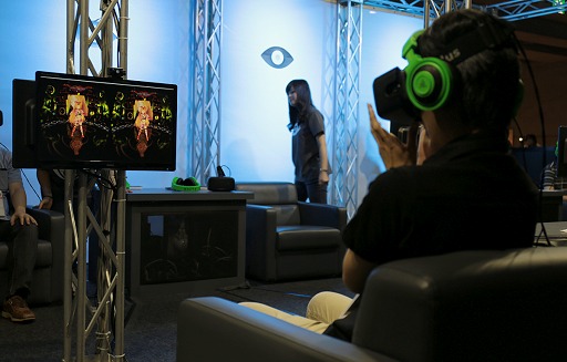 ������#001�Υ���ͥ���/��TGS 2014��Oculus VR��Rift DK2��Samsung��Gear VR���ץ쥤���֥��Ÿ�����줿VR�б�HMD��ư���򸫤�