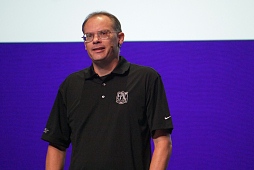 画像ギャラリー No.020のサムネイル画像 / コア向けのゲームや追加サービスも続々発表。2016年第1四半期のローンチに向けた「Oculus Connect 2」基調講演を写真や映像でまとめてみた