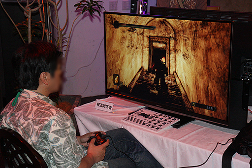 画像ギャラリー No.011のサムネイル画像 / さっそく心を折られた「DARK SOULS II」先行体験会レポート。憔悴しきったマフィア梶田が,ゲームから発せられていた殺意を語る