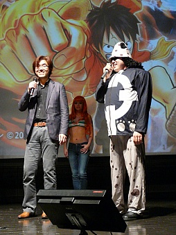 画像ギャラリー No.019のサムネイル画像 / 「ワンピース 海賊無双2 完成披露発表会」の模様をレポート。ペローナ姿の芹那さんがまぶしすぎ