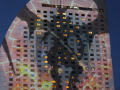 横浜にバハムート襲来！ FF30周年企画，「FFXIV」プロジェクションマッピング映像のリハーサル上映会をレポート