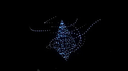 画像ギャラリー No.013のサムネイル画像 / 「FFXIV 10th ANNIVERSARY FIREWORKS & MUSIC」千葉会場レポート。ドローンや花火による光の演出で新生10周年をお祝い