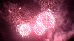 画像ギャラリー No.021のサムネイル画像 / 「FFXIV 10th ANNIVERSARY FIREWORKS & MUSIC」千葉会場レポート。ドローンや花火による光の演出で新生10周年をお祝い