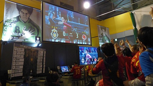 画像ギャラリー No.016のサムネイル画像 / 4年ぶりの全国大会に会場白熱。セガ「WORLD CLUB Champion Football」公式全国大会決勝レポート