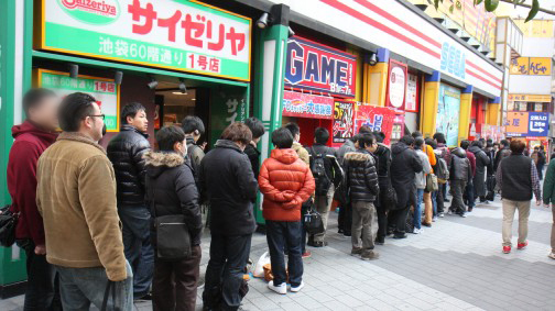 ���������꡼ No.001�Υ���ͥ������ / 200�ͤ�Ķ����ե�������GiGO�˽��롣������LORD of VERMILION III�ץ����ƥ��ȥ�ݡ��Ȥ�Ǻܡ����Ǹ���������P�ؤ�ľ�⥤�󥿥ӥ塼��