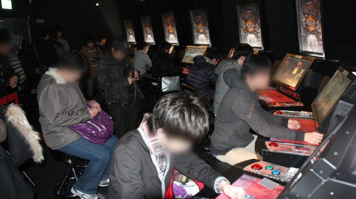 ���������꡼ No.005�Υ���ͥ������ / 200�ͤ�Ķ����ե�������GiGO�˽��롣������LORD of VERMILION III�ץ����ƥ��ȥ�ݡ��Ȥ�Ǻܡ����Ǹ���������P�ؤ�ľ�⥤�󥿥ӥ塼��