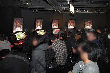 ���������꡼ No.011�Υ���ͥ������ / 200�ͤ�Ķ����ե�������GiGO�˽��롣������LORD of VERMILION III�ץ����ƥ��ȥ�ݡ��Ȥ�Ǻܡ����Ǹ���������P�ؤ�ľ�⥤�󥿥ӥ塼��